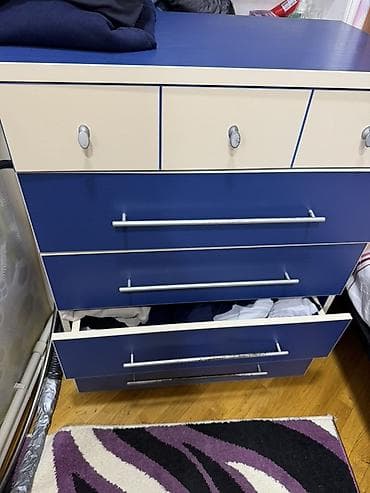 qamot: Oğlan və qız üçün, Komod — 1