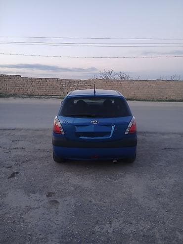 kia rio satilir: Kia Rio: 1.4 l | 2005 il Hetçbek — 2