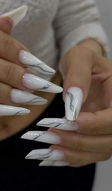 Salona tecrubeli dirnaq ustasi teleb olunur kıentli salondu el isi