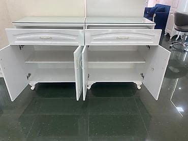 masaj evde baki: 2 eded skaf. Ust hisee cekmese asagi 2 qapili polkali hisse.Uzerlerine — 3