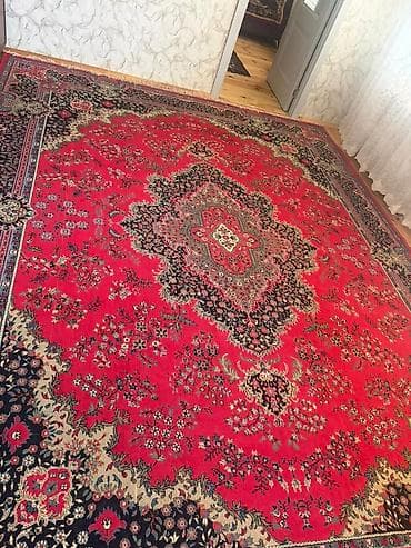 2ci el xalca satilir 3/4de di unvan mastaga qiymet 60 azn elaqe nomre