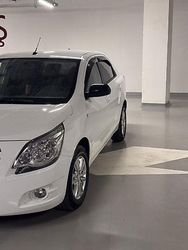 Chevrolet Cobalt: 1.5 л | 2023 г. 130000 км Седан — 2