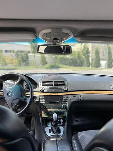 moto elektrik: Mercedes-Benz E 200: 2 l | 2004 il Sedan — 8
