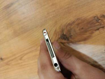 comitok l7c pro: Apple iPod nano (3-cü nəsil) – 4 GB • Gümüş rəngli kompakt MP3 pleyer — 3
