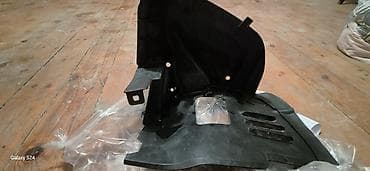 Sağ ön, Mercedes-Benz 202, 1997 il