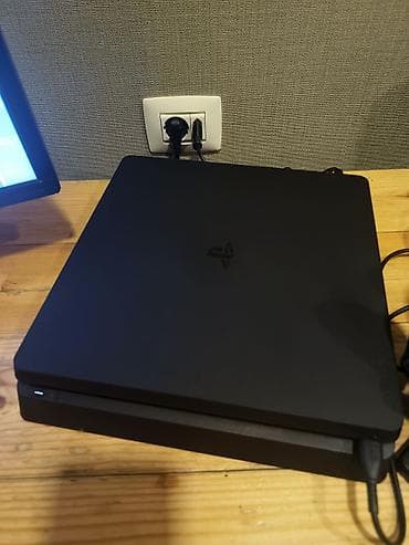 Kompüter, noutbuk və planşetlər: PlayStation 4 Slim 1tb yaddash oyun konsolu paketi -İçerisində 52 — 2