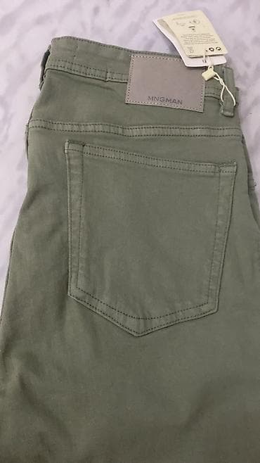 Куртки: Salam Aleykum,gördüyünüz bu məhsul kiçik ölçü (40) olduğu üçün 16 — 1