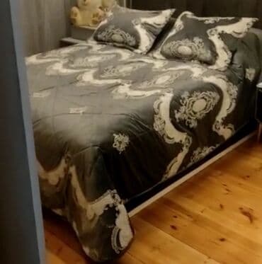 i̇sti aqlay: Yataq üçün Yeni rəng - Boz Yataq örtüyü, Pulsuz çatdırılma — 1