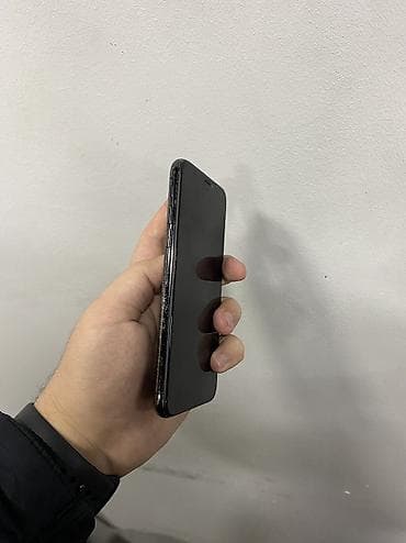 iphone 1: IPhone X, 64 GB, Space Gray — 4