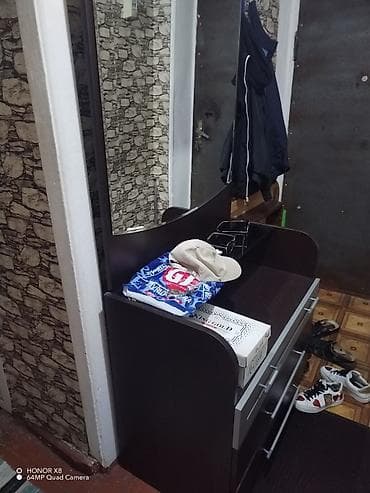 cay evi ucun divan islenmis: Güzgülü — 2