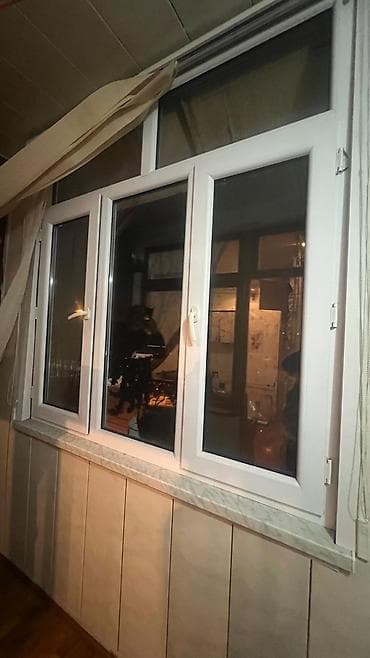 islenmis plastik qapi pencere: Plastikalimin pəncərələrtəzə kimiag rəngdəişlənmiş — 4