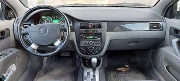 lada kalina 2011: Chevrolet Lacetti: 0.6 l | 2022 il 60000 km Sedan — 4