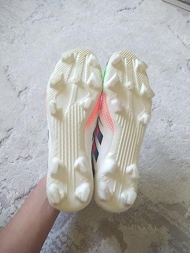https smart ady az: Adidas kramponları – çoxrəngli dizayn, yüksək boğazlı model 38 razmer — 3