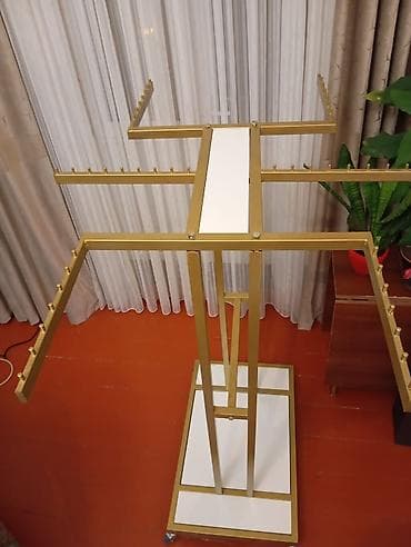 Mağaza üçün metal vitrin asqısı/stend - Material: möhkəm metal