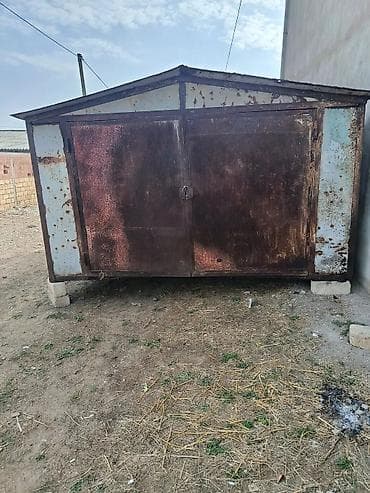 bakixanov kirayə ev: Metal qaraj/konteyner - Material: qalın metal konstruksiya, üçbucaqlı — 2