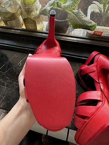 sendel: YSL, Ölçü: 39, rəng - Qırmızı, İşlənmiş — 9