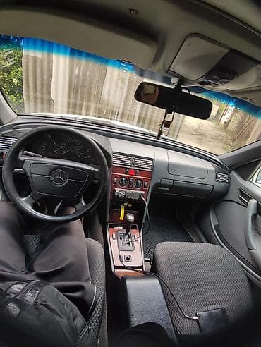 mercedes pps: Mercedes-Benz C-Class (W202) sedan Xüsusiyyətlər: - Kuzov: 4 qapılı — 3