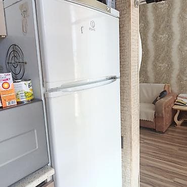 Indesit ikiqapılı soyuducu - Rəng: ağ - Üstdə dondurucu bölmə, altda lalafo.az -da Indesit ikiqapılı soyuducu - Rəng: ağ - Üstdə dondurucu bölmə, altda