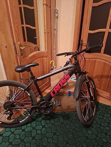 kross hexagon 1: Kross marka dağ velosipedi - Rəng: qara-gümüş gövdə, iri qırmızı — 1