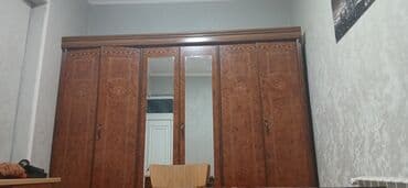 Çəngəllər: İşlənmiş, Açılan, 5 qapı Düz dolab, Qarderob, paltar dolabı — 1