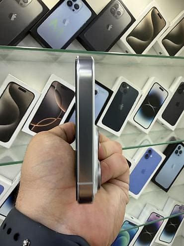 iphone adapter original: IPhone 16 Pro Max, 256 GB, White Titanium — 3
