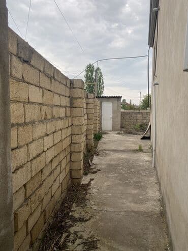1 otaqlı ev: 4 otaqlı, 150 kv. m, Orta təmir — 24