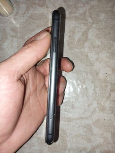 iphone 11 ekranı: IPhone 11, Qara, Face ID — 1