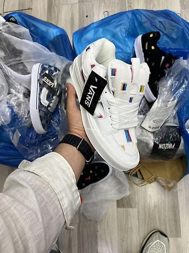 Мужская обувь: Vans pro endirimdə — 2