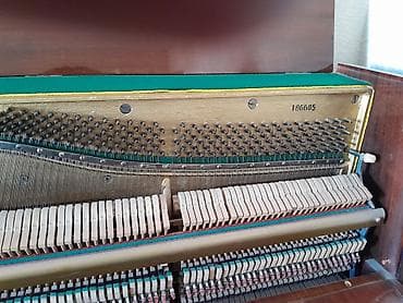 gitara klasik: Rostov-Don akustik pianino – vertikal model Xüsusiyyətlər: - — 5