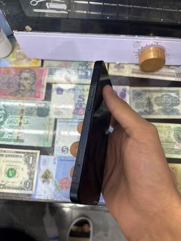 ikinci el apple 13: IPhone 13, 128 ГБ, Черный, Face ID — 3