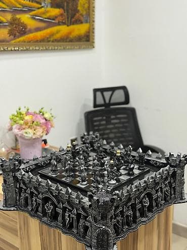Orta əsr qalası temalı şaxmat dəsti - Qalalı platforma: Dördbucaqlı