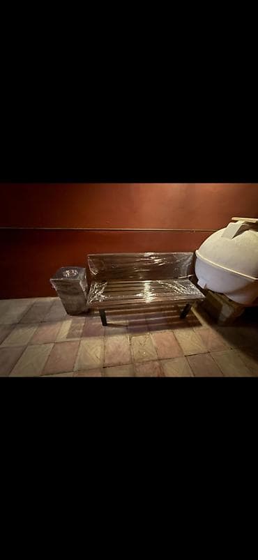 su quyusu: Skameyka suya davamli materialdan duzelib yeni alinib Binededir — 2