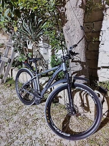 24 lük velosiped: İşlənmiş Şəhər velosipedi 28", sürətlərin sayı: 7, Ünvandan götürmə — 3
