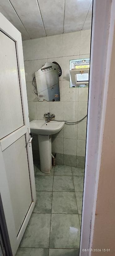 однокомнатная квартира: Avtovagzal metrosu yaxinliginda heyet evi kiraye verilir. Ev — 9