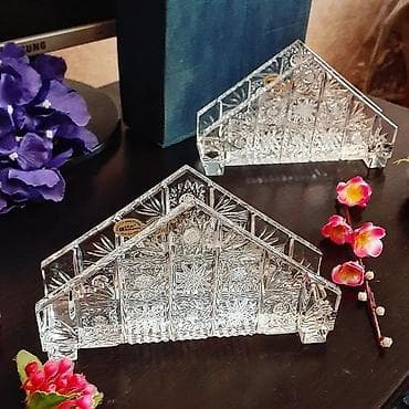 taxt ustu pakrival: Tom salfetka qablari. Cutu 140 azn — 1