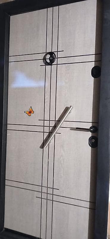 Seyf qapı 295m ölçü 0.97*2.05sm əlavə ödənişlə çatdirilma var