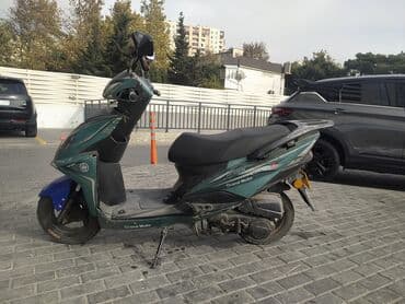 moon moped: - GRAND MOT, 125 sm3, 2024 il, 23000 km — 1