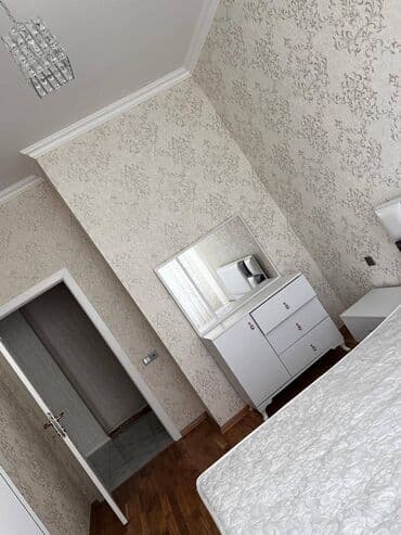 kesle kiraye: Biləcəridə 17 mertebeli binanın 10-cu mərtəbəsində yerləşən ümumi — 8