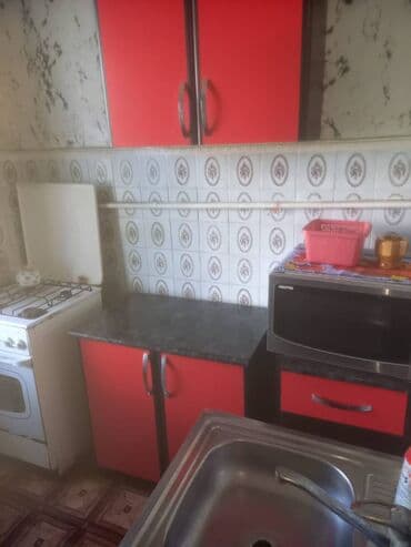 bine atciliqda kiraye ev: Bayılda Bayıl marketə yaxın 5 mertebeli binanın 2-ci mərtəbəsində — 8