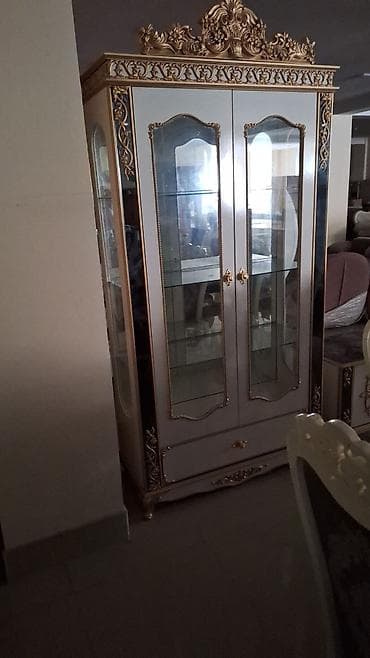 Şüşəli dolab vitrini, Yeni, Pulsuz çatdırılma