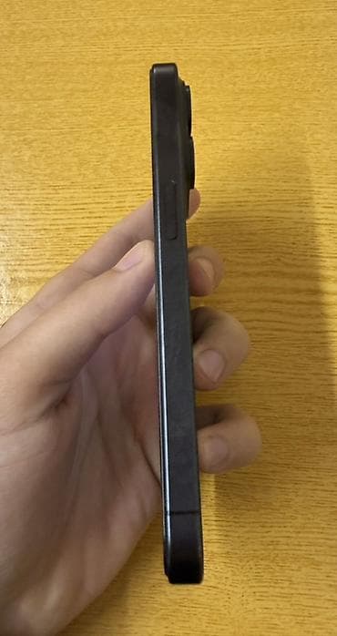 iphone xs max satilir: IPhone 15 Pro, 128 GB, Graphite — 3