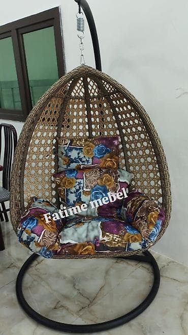 Yeni, Oturacaq-yelləncək, Zontiksiz, Həsir toxunuşlu