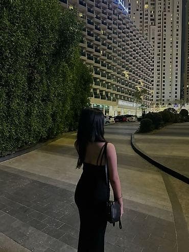 neftçilərdə oğlan üçün ofisiant işi: Salam teecili ofisant işi axtarıram maaş 25 m. iş saatı gece 6-dan — 1
