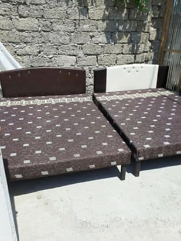 Çarpayı Təzə hazırı var Çatdırılma var 1 nəfərlik 50 manat 2 nəfərlik — 4