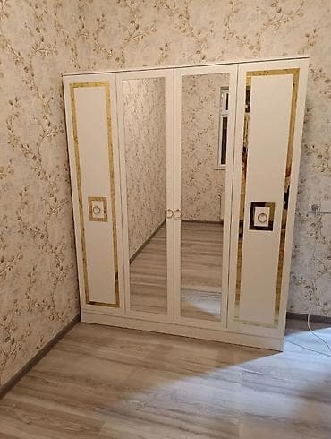 şifonerlər: Yeni, 4 qapılı, Güzgülü, Ağ, Açılan, Düz dolab — 1