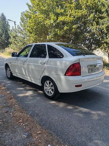 luaz satilir: VAZ (LADA) Priora: 1.6 l | 2013 il 210000 km Sedan — 4