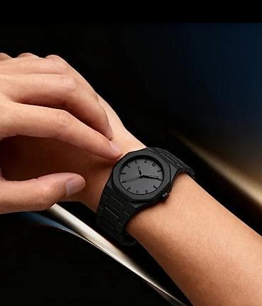 tek qaş: Minimalist dizayna malik qara rəngli qol saatı - Tam qara “stealth” — 2