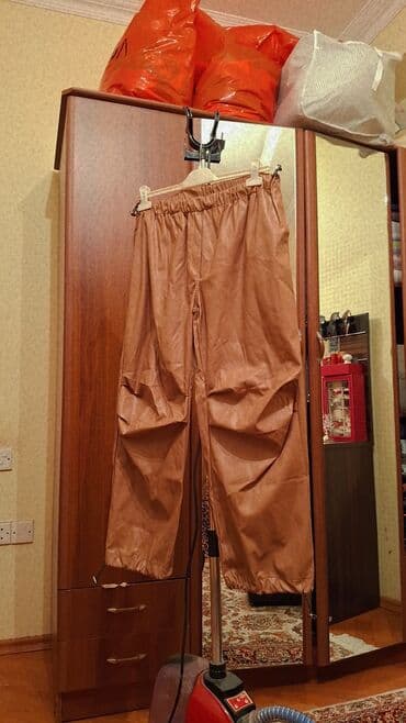 бесшовное утягивающее белье: Qadın üçün şalvar - Material: süni dəri (pu), karamell rəngi - Model — 1