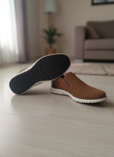kişi ayaqqabıları: Kişi slip-on ayaqqabısı - Rəng: kəhrəba/qəhvəyi üst hissə, qara detal — 1