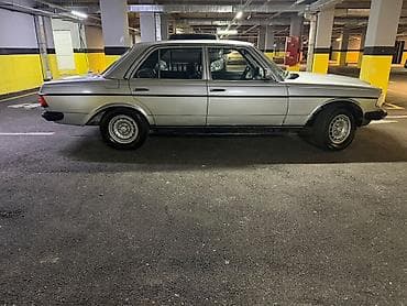 doblo satışı: Mercedes-Benz W123: 2.4 l | Sedan — 5